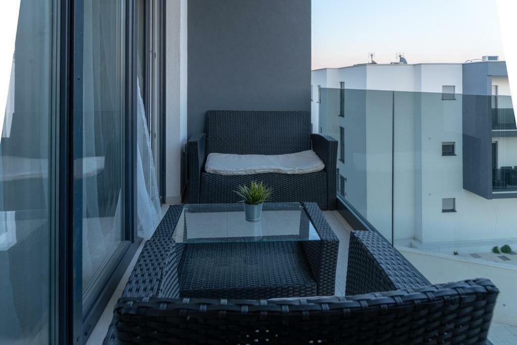 טרוגיר Apartment Marina מראה חיצוני תמונה