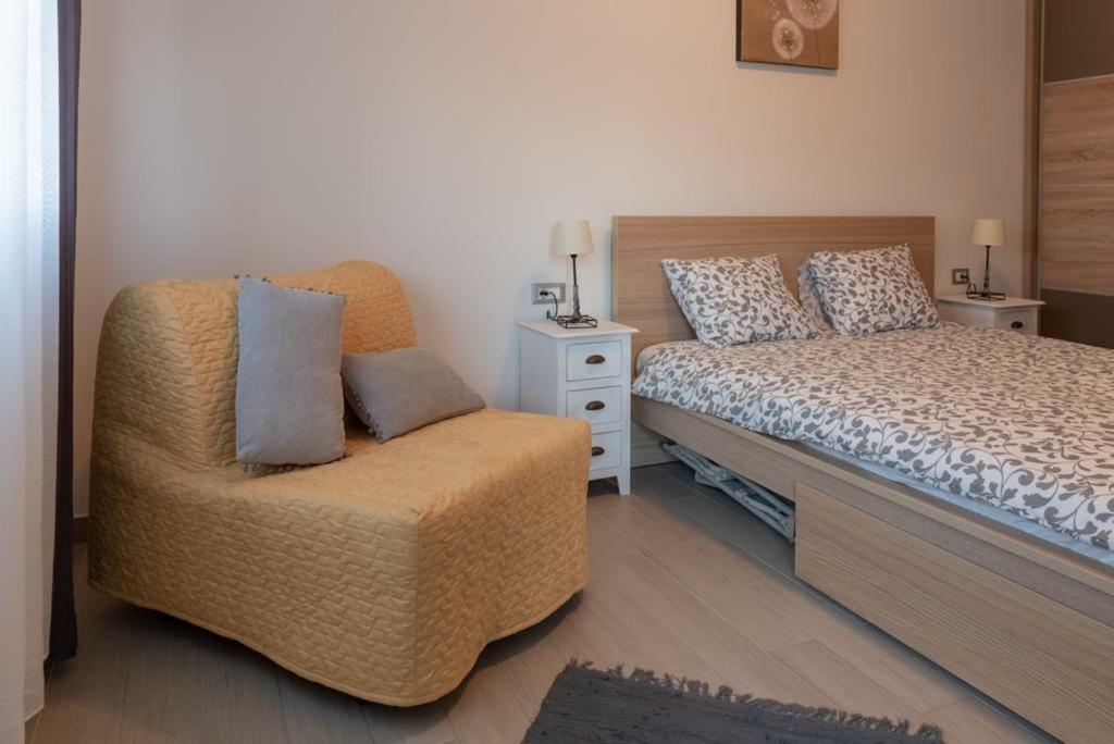 טרוגיר Apartment Marina מראה חיצוני תמונה